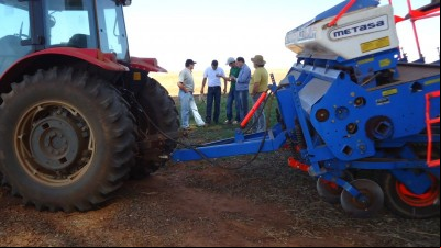 AbrasCanola apoia a implantação de Área Experimental de Canola na Universidade de o Fundo
